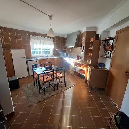 Apartment Em Moradia Com Jardim Aldeia de Juzo